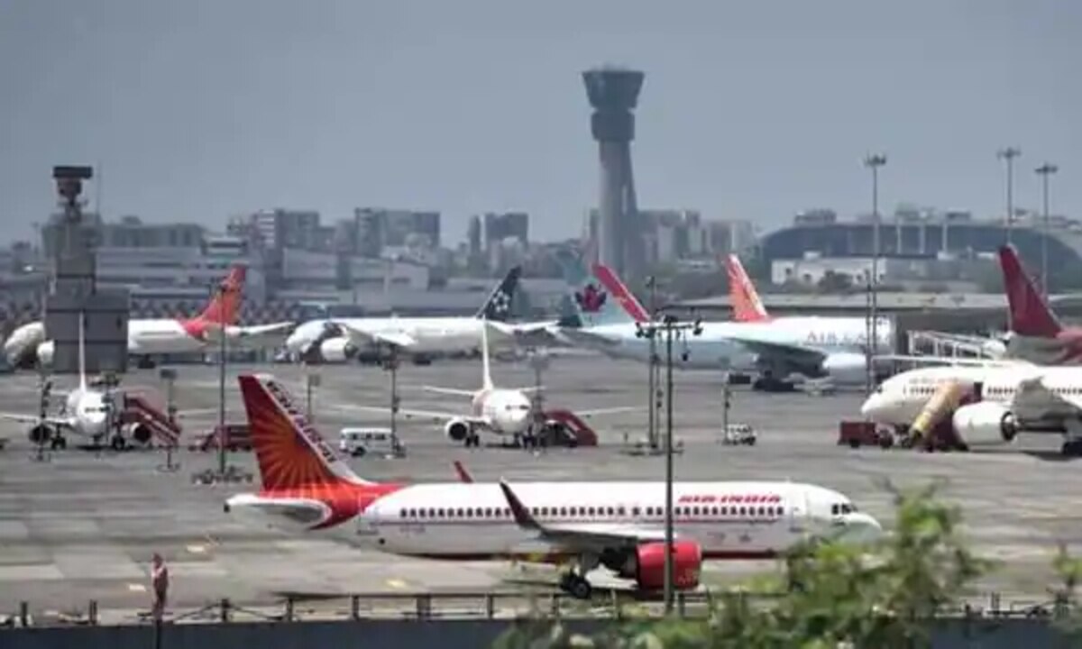 Mumbai International Airport to be closed for 6 hours? Do you know the reason for the suspension of flight operations?