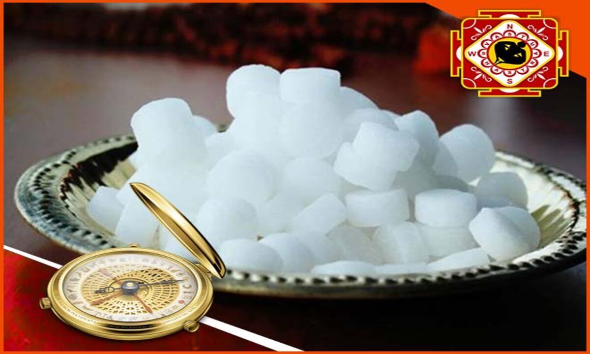 Vaastu Tips : Do this at home with camphor daily for good results