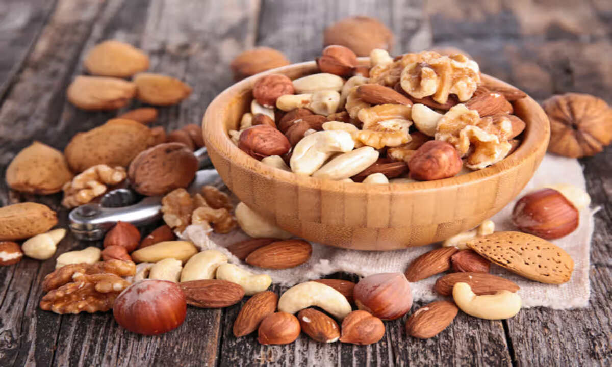 Soaked Dry Fruits: If you take soaked dry fruits every day, your heart will be strong. Physical health will be strong.