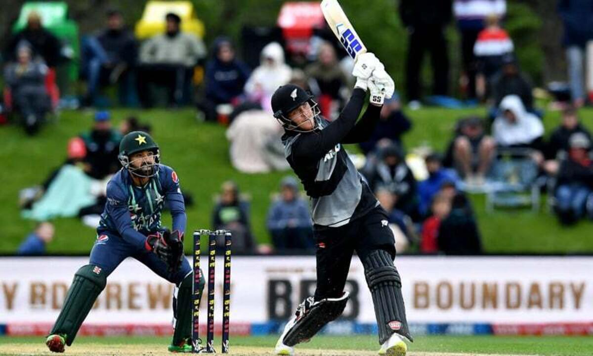 PAKISTAN VS NEW ZEALAND T20I : New Zealand batsmen Finn Allen washed away Pakistan bowlers; Equaled the world record with 16 sixes.
