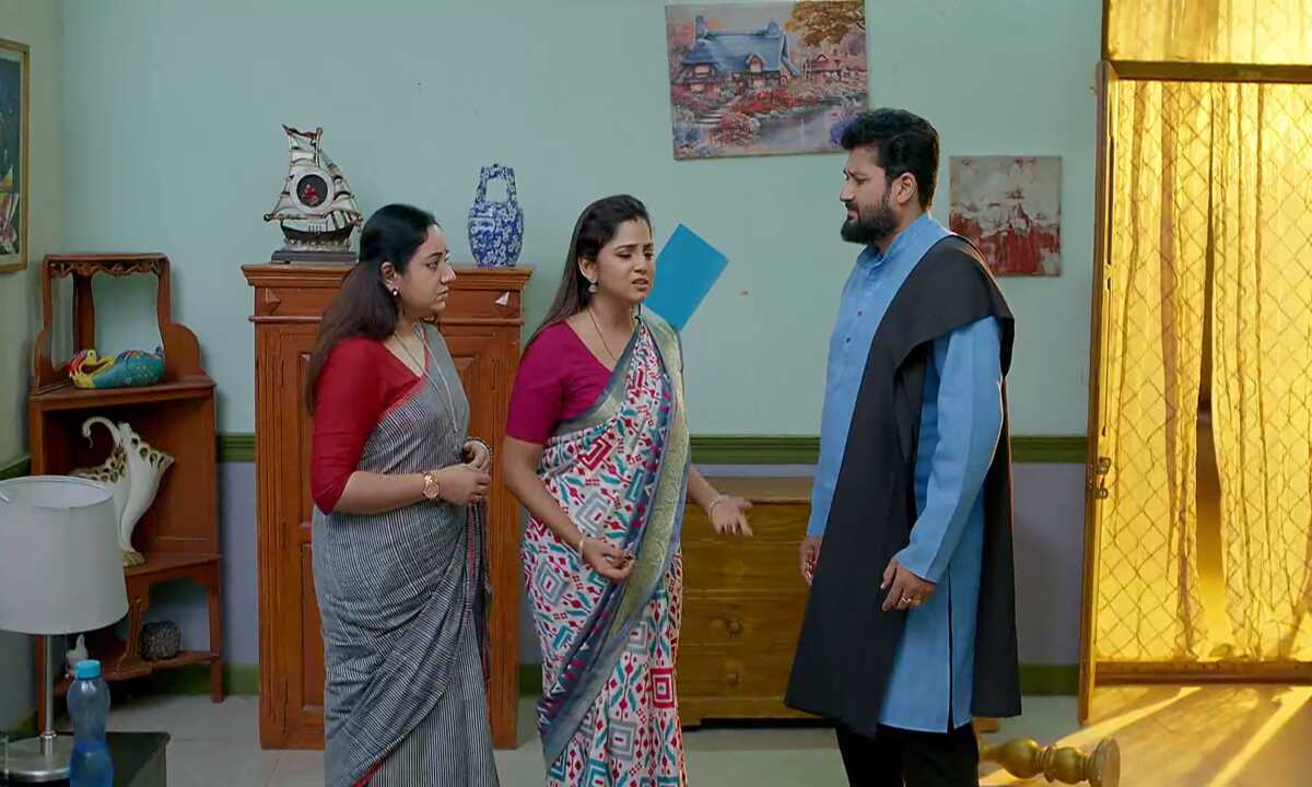 guppedantha-manasu-serial-jan-31st-episode-intense-discussions-for-rishi-fights-in-college-vasudhara-being-md