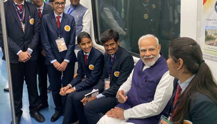 prime-ministers-journey-in-namo-bharat-train-interaction-with-students